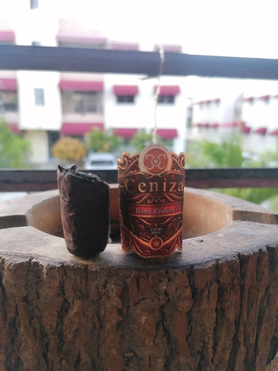 cigar_do's tweet photo. Miércoles de: https://t.co/29ictgYfHs