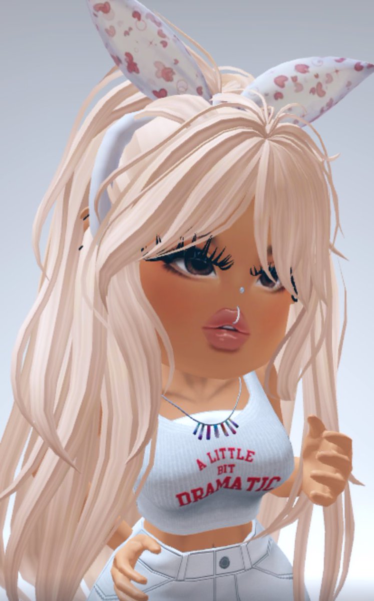PomsPeeps's tweet photo. Todays #Roblox fit- 

Hair🎀 @auroriies 
Face @PearlLilac 💋
🎀 Ribbon @SimplyALemon 
Tank 🔝 @manibloxstudios 
Pants 🩲 @DekiDesignsRBLX 

HAPPY VALENTINES 💌 #RobloxUGC https://t.co/MjHYpqMcSS