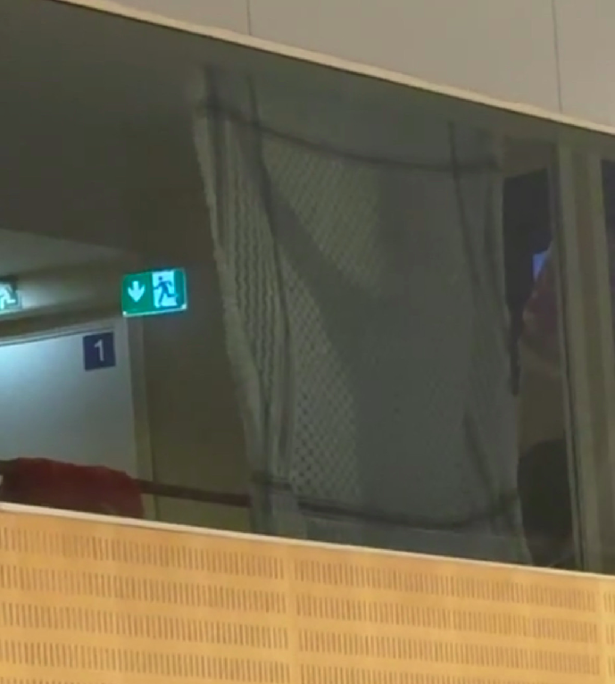 Nackakommun's tweet photo. Rapport: "Demonstration under debatt i Riksdagen"

https://t.co/nfRzJiW852 https://t.co/CV8u1HYXTT