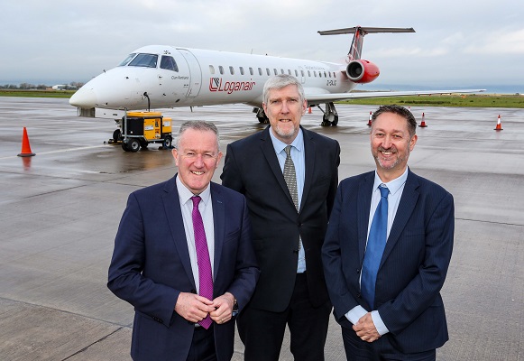 .@Economy_NI Minister @ConormurphySF and @deptinfra Minister @JohnODowdSF today visited @CoDerryAirport toannounce funding for the continuation of the Derry to London Heathrow route. For more details visit economy-ni.gov.uk/news/derry-lon…