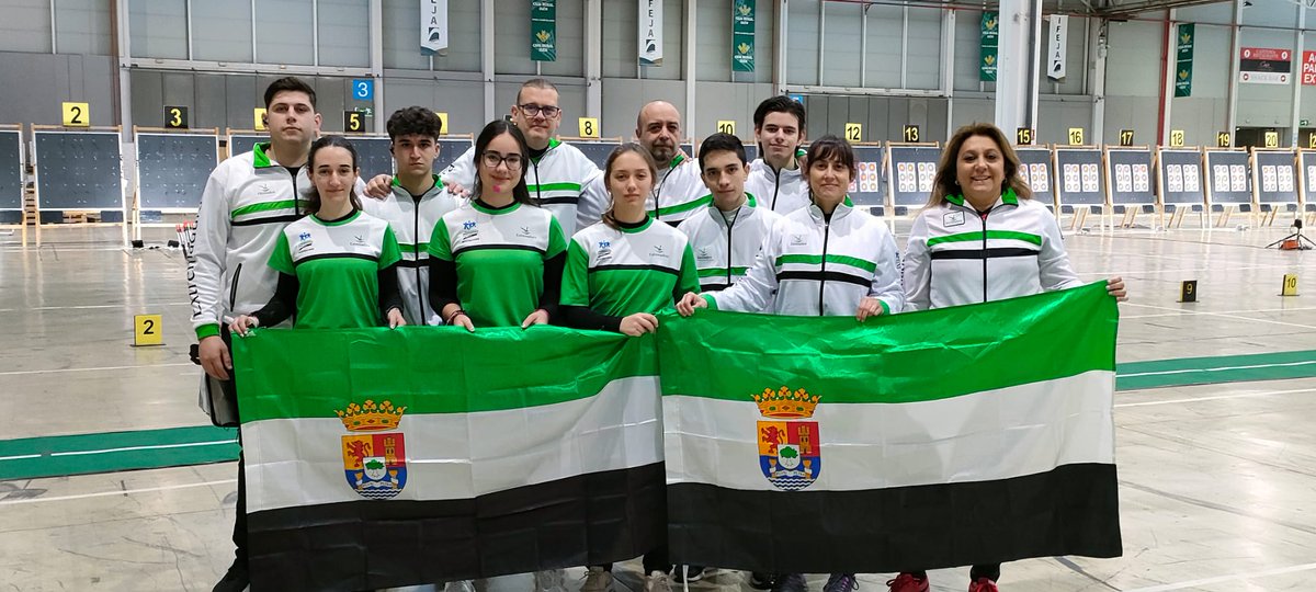 Excelente participación de los arqueros extremeños en el campeonato de España de Sala celebrado el pasado fin de semana en Jaén.

Todos los resultados publicados en la web.

@DXTextremadura <a href="/RFETA/">RFETA</a> <a href="/DepExtremadura/">Deportes Extremadura</a> <a href="/CTD_cdcaceres/">Ciudad Deportiva CC</a>