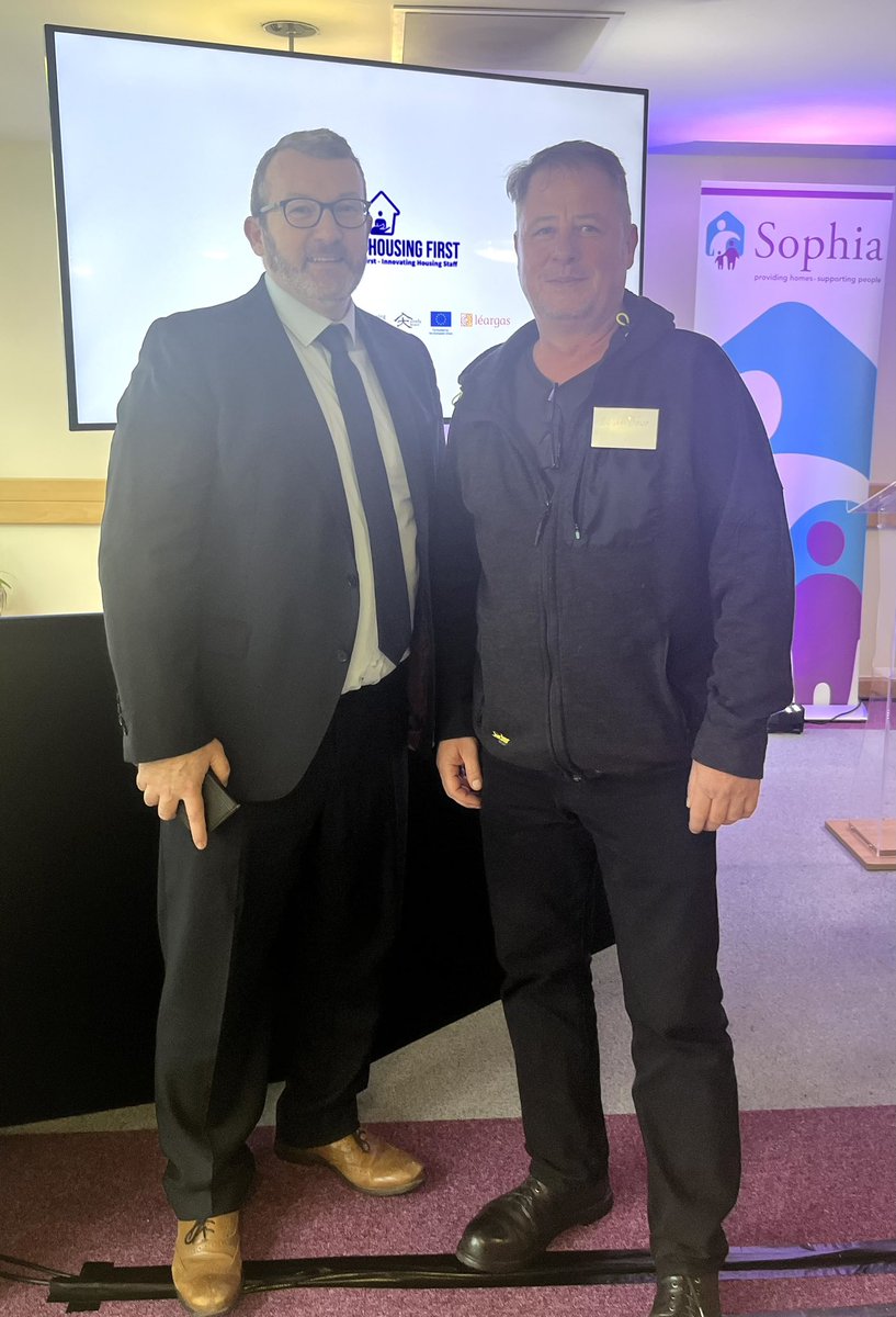 Meeting in Dublin. Vorstandsmitglied Sebastian Böwe mit Rob Lowth, National Director of Housing First National Office Irland. Nur durch Internationale Zusammenarbeit lässt sich Obdachlosigkeit europaweit beenden. #AdaptingHousingFirst