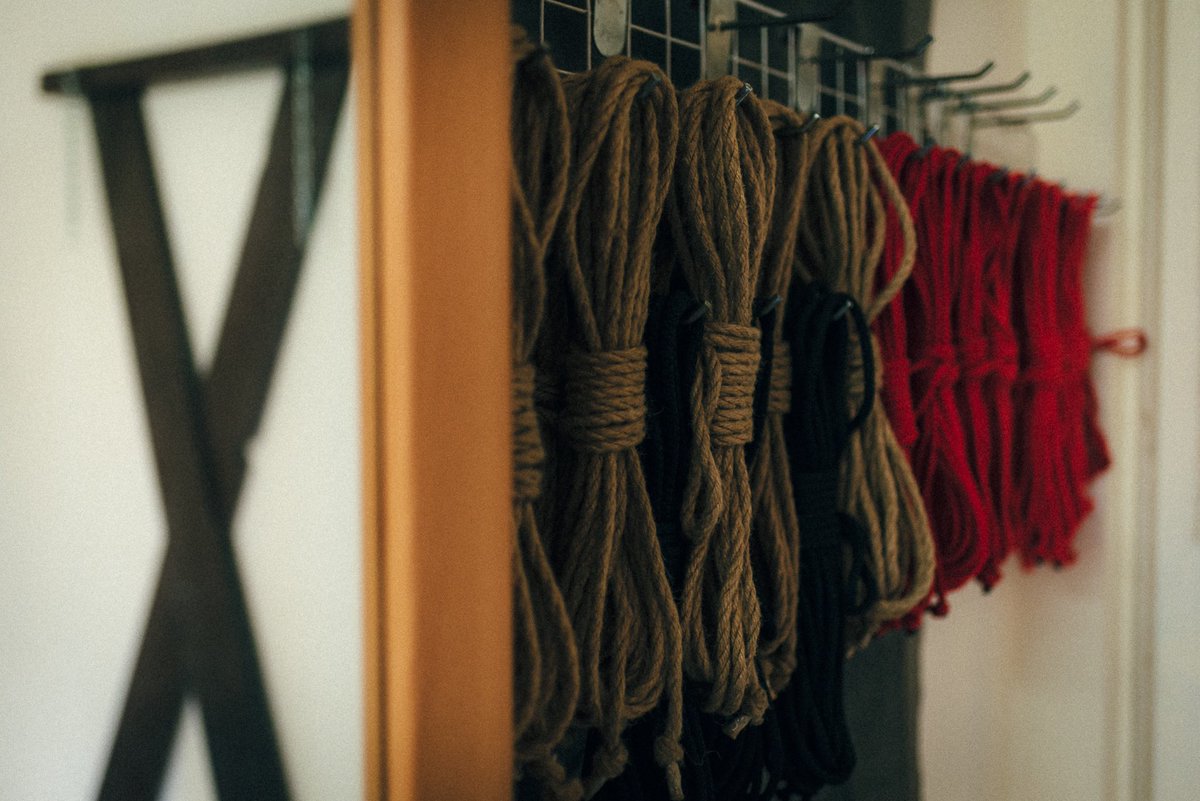 DarkSnapTT's tweet photo. รีรัน Shibari&amp;Flowers ต้อนรับวันวาเลนไทน์ 🥀
. #shibari . https://t.co/ZgKjcolV3D