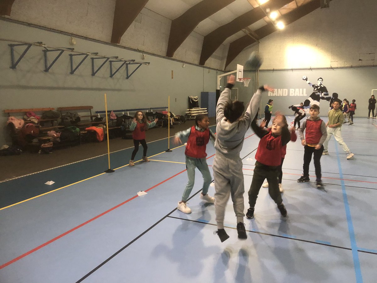 Ecole Angèle Vannier tweet media