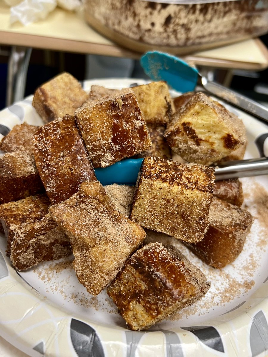 Kelly Reynolds tweet media