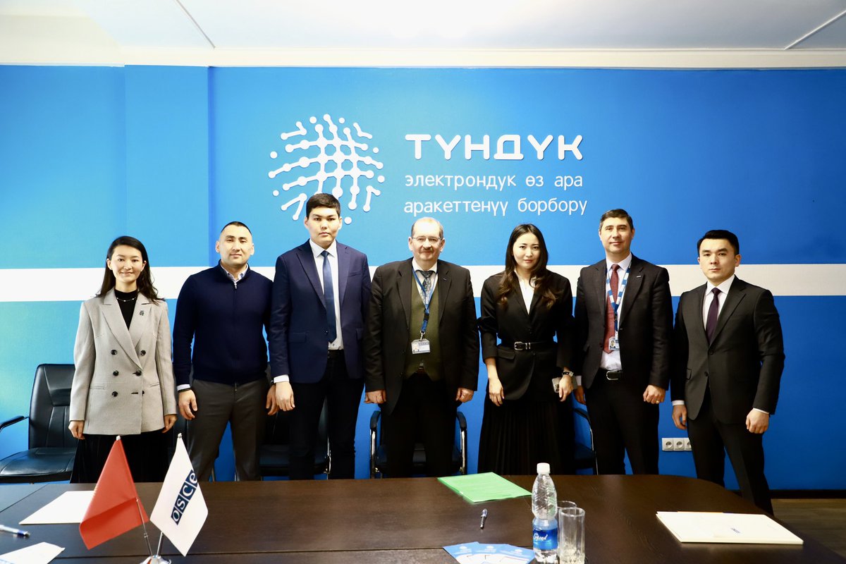 oscebishkek's tweet image. Today we signed a Co-operation Plan for 2024 with State enterprise &quot;Tunduk&quot; under 🇰🇬Ministry of Digital Development.
📲1.5 million people in use the 🇰🇬 mobile app &quot;Tunduk&quot; for online access to public services. We will continue to support Kyrgyzstan on its path to #digitilization.