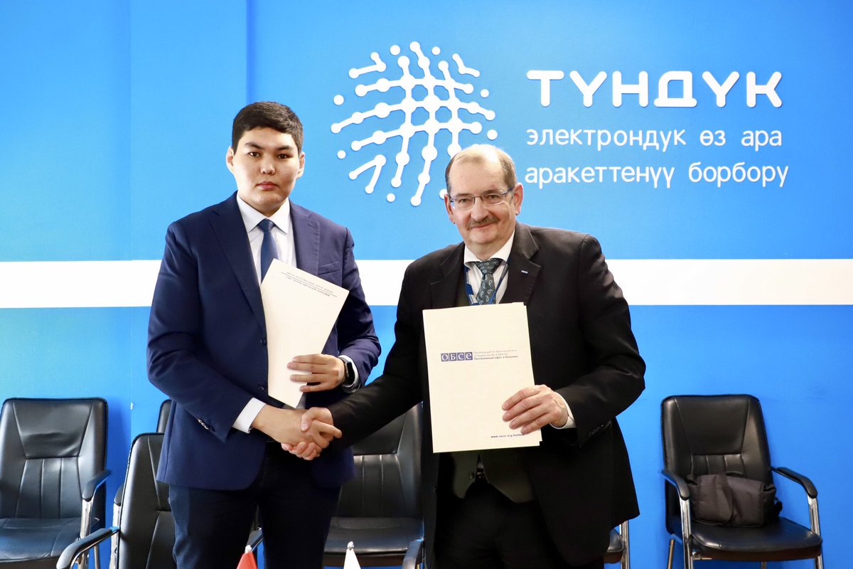 oscebishkek's tweet image. Today we signed a Co-operation Plan for 2024 with State enterprise &quot;Tunduk&quot; under 🇰🇬Ministry of Digital Development.
📲1.5 million people in use the 🇰🇬 mobile app &quot;Tunduk&quot; for online access to public services. We will continue to support Kyrgyzstan on its path to #digitilization.