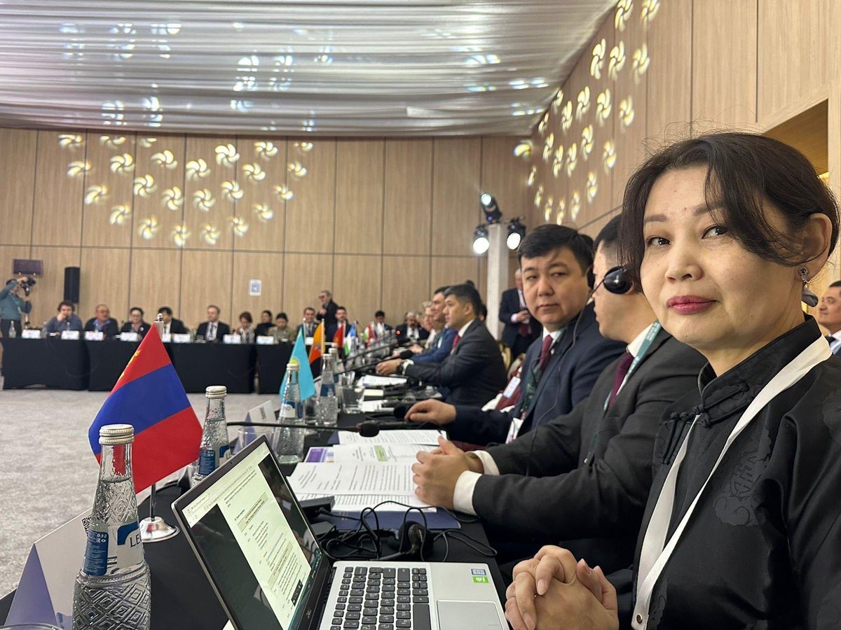 Uranchimeg Tserendorj representing Mongolian government at Global Snow Leopard and Ecosystem Program @gslep_program; 10 year anniversary on the sidelines of #CMSCOP14; 10 years of #snowleopard conservation and collaboration across the 12 range countries.