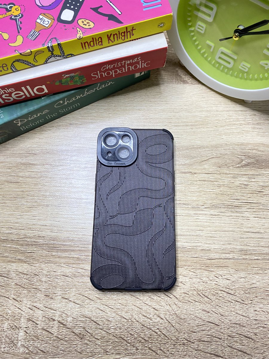 JustInCaseng's tweet photo. ✨ Black Viper Phone Case ✨

🏷️ NGN 4,000 only 

Available for IPhones : 14 &amp; 14Pro https://t.co/OcHxSRPhAX