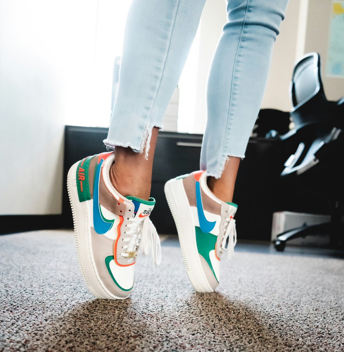 Treat your trainers to a spa day at Zen at Home! Our premium trainer cleaning service offers more than just a clean – it's a complete rejuvenation. From laces to soles, every inch gets the attention it deserves.