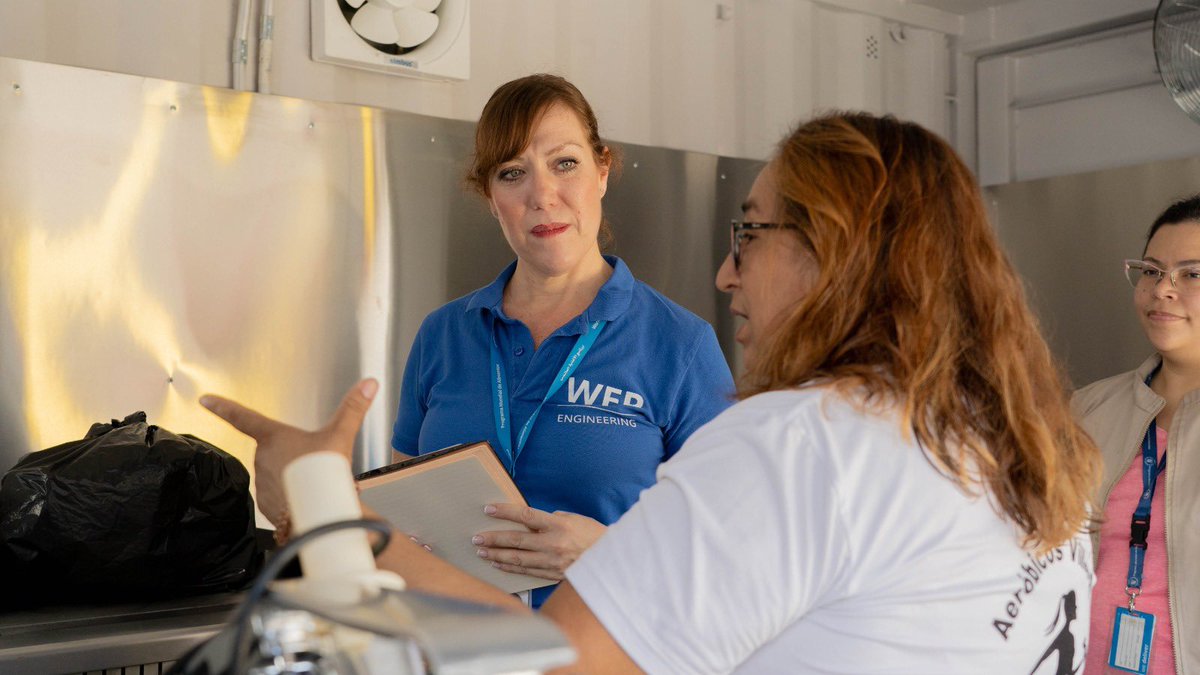 SaraAdamKern's tweet photo. Our #ManagementServices #WFPEngineer👷‍♀️, Consolacion Castro, is on-site with our @WFP_SV colleagues, visiting "Kitchen-in-a-Box". The goal? To identify improvement areas and technical solutions🚧 to scale-up⬆️this innovative project nationwide🌎 Stay tuned for updates! https://t.co/4MO28Eni4p