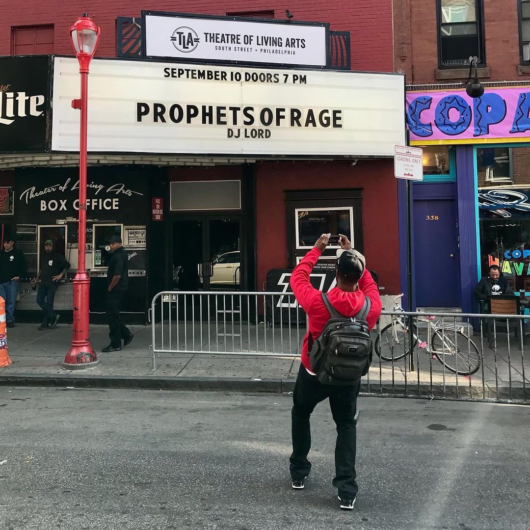 DjLORDofficial's tweet image. “Many moons ago in Philly”✊🏾

@prophetsofrage 

#DjLORD #Philadelphia #ProphetsOfRage #TourLife