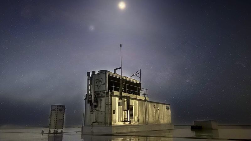 EVAPCO_Inc's tweet image. All through the night, our Evapcold units are hard at work chilling. 

Shoutout to SubZero Constructors, Inc. for capturing this image!

#EVAPCO #Evapcold #SubZeroConstructors #NaturalRefrigerants #AmmoniaRefrigeration #IndustrialRefrigeration #ColdStorage #GoNatRefs