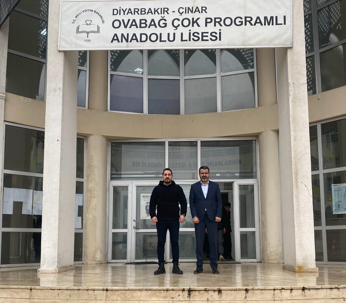 İlçe Müftüsü Vekili Sayın Habib ÇELİK; "Değerler Eğitimi" kapsamında Ovabağ Çok Programlı Anadolu Lisesi Müdürü Nurullah GÜLERYÜZ'ü ziyaret etti.