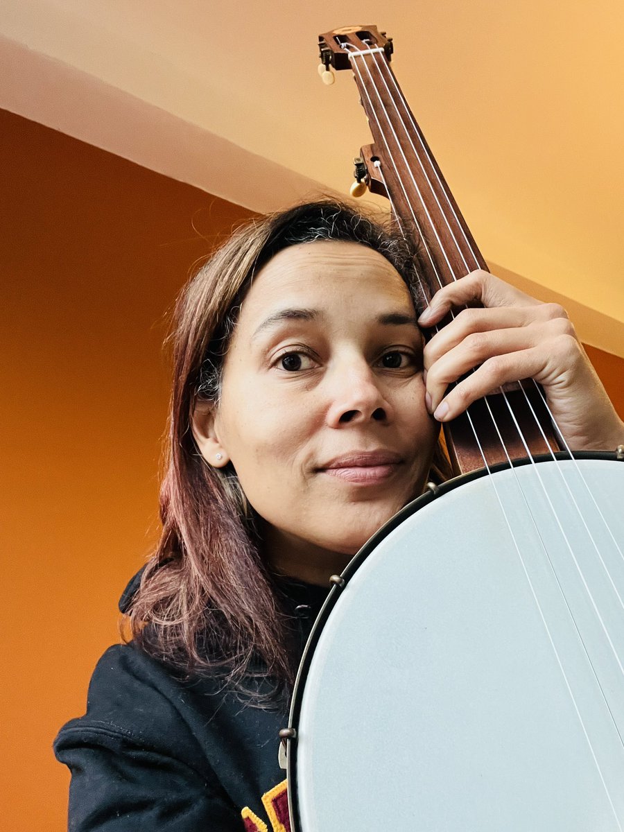 Take two…y’all, the love I’ve been feeling from my community in the last couple days has been giving me life. #banjoauntie always fighting for our history and the truth. Love y’all ❤️❤️❤️❤️