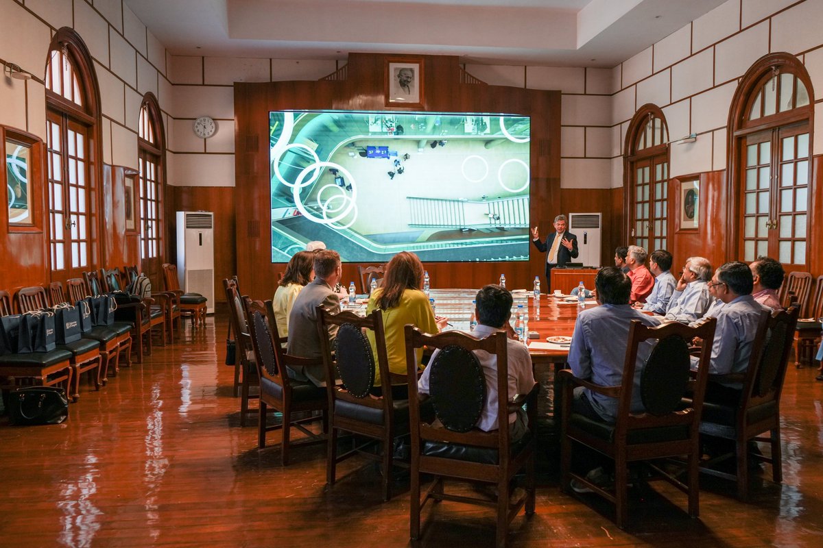 Wonderful visit to the Indian Institute of Science. Thank you, @iiscbangalore, for hosting UofG colleagues for a roundtable. Fantastic discussions around research interests & opportunities for future collaboration in a variety of areas, including Bioengineering & Life Sciences.