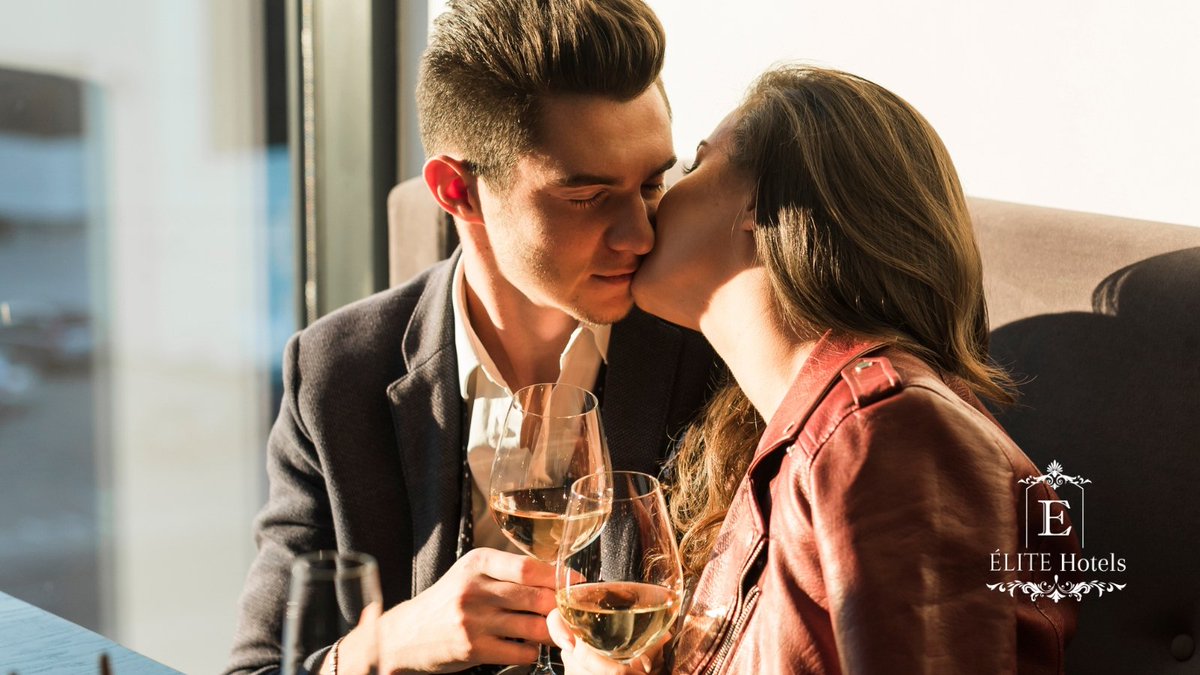 elitehotelsESP's tweet photo. 💎 Disfruta del #Amor en ÉLITE Hotels con nuestras promociones especiales de #SanValentin. 

♥️ Celébralo con #glamour y #romanticas experiencias. Del 14 al 18 de febrero.
📸 https://t.co/l4RLymDf10 

#RegalaEliteHotels #LujoInigualable #ExperienciaDeHotel #DescubreElLujo https://t.co/302yL2fU7b