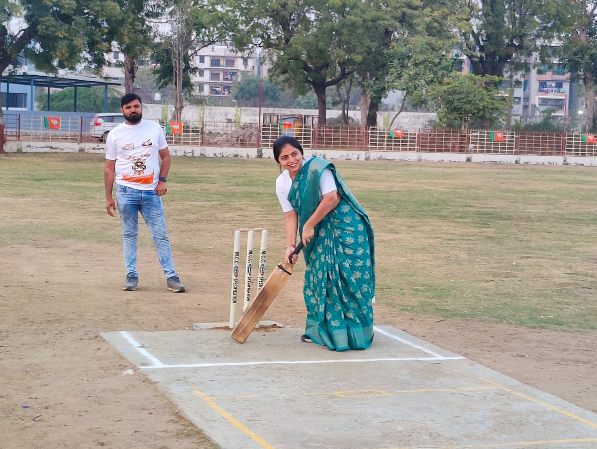 iRitaPatel's tweet image. ગાંધીનગર ઉત્તર સાંસદ ખેલકૂદ સ્પર્ધા અંતર્ગત "ખેલો ગાંધીનગર" અને "ગાંધીનગર સાંસદ સાંસ્કૃતિક મહોત્સવ"

ગાંધીનગર લોકસભા પ્રીમિયર લીગ અંતર્ગત ગાંધીનગર ઉત્તર વિધાનસભાની મેચ યોજાઈ હતી.

#glpl

જોડાશે ગાંધીનગર, જીતશે ગાંધીનગર

@amitshah
@bjp4gujarat