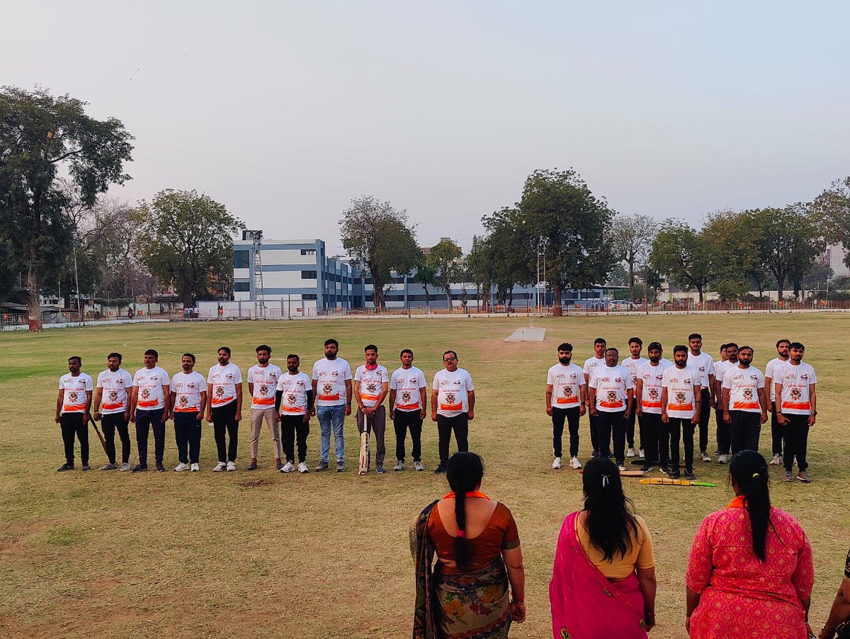 iRitaPatel's tweet image. ગાંધીનગર ઉત્તર સાંસદ ખેલકૂદ સ્પર્ધા અંતર્ગત "ખેલો ગાંધીનગર" અને "ગાંધીનગર સાંસદ સાંસ્કૃતિક મહોત્સવ"

ગાંધીનગર લોકસભા પ્રીમિયર લીગ અંતર્ગત ગાંધીનગર ઉત્તર વિધાનસભાની મેચ યોજાઈ હતી.

#glpl

જોડાશે ગાંધીનગર, જીતશે ગાંધીનગર

@amitshah
@bjp4gujarat