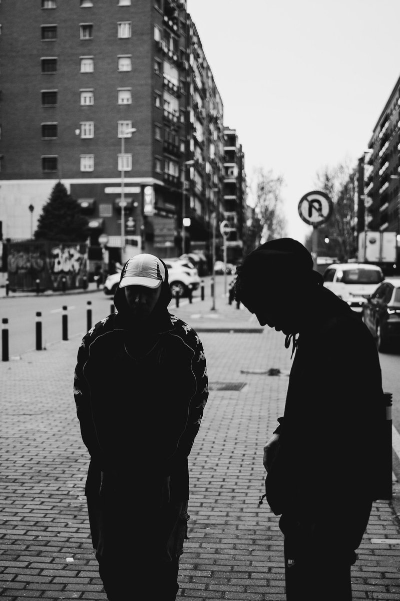 jbattle___'s tweet photo. ILIA TOPURIA 
JB x @easyquartier 
esta NOCHE a las 0:00 
MAÑANA peli en el canal de la HOLY https://t.co/Je88WHidva