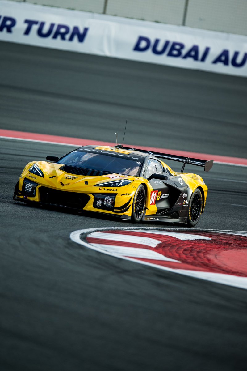 Shakedown 🚀 Seat fit ✅ Media activities ✅ First proper test of our @fiawec_official season re-scheduled due to crazy floods in Dubai this week! How good does the new livery look on our Corvette Z06.R 😍 #fiawec #teamchevy #corvettemotorsport #tfsport