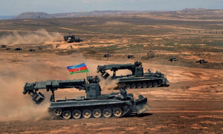 tevfikrustua's tweet photo. Gazeteci @shahidovcom: "Ermeni ordusu sınırda yeni bir provokasyona hazırlanıyor.  

Azerbaycan Ordusu'nun mevzilerine saldırı bekleniyor."
.
.
.
.
.
.
.
.
#2000LereKademe #erzincanilic Sisi Saran #SevgililerGünü 14 Şubat Sevgililer Günü #ValentinesDay Galatasaray Maden Torreira https://t.co/NSwbHR3KIB