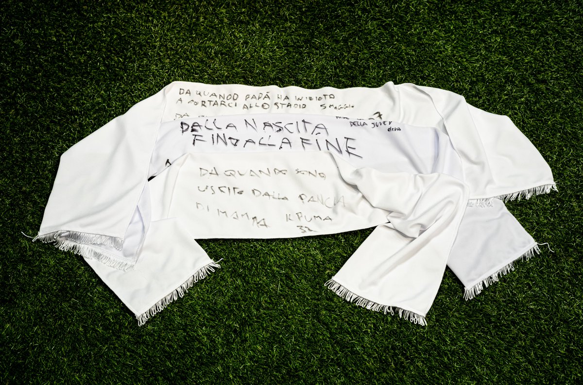 juventusfc's tweet photo. Amore dalla nascita, fino alla fine. 🤍🖤 https://t.co/iNkD9zyXcE