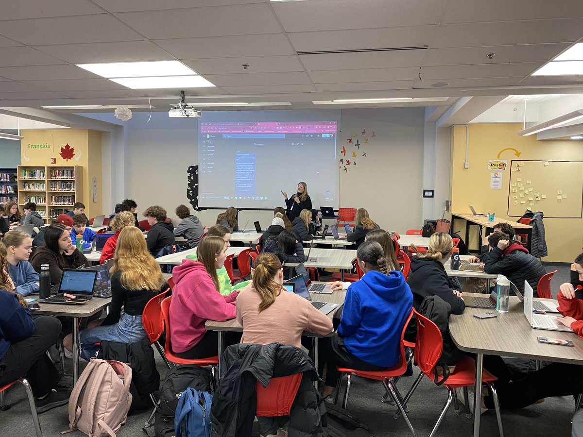 LSucheckiOCSB's tweet photo. Spending the morning with Mrs Moore and @MsHouston_OCT’s classes diving into Google Calendar, Keep and Tasks with @lisahoweocsb. Excited to implement these organizational gems into our daily routine. #shhlc #ourshhs https://t.co/Mk9iqAEB41