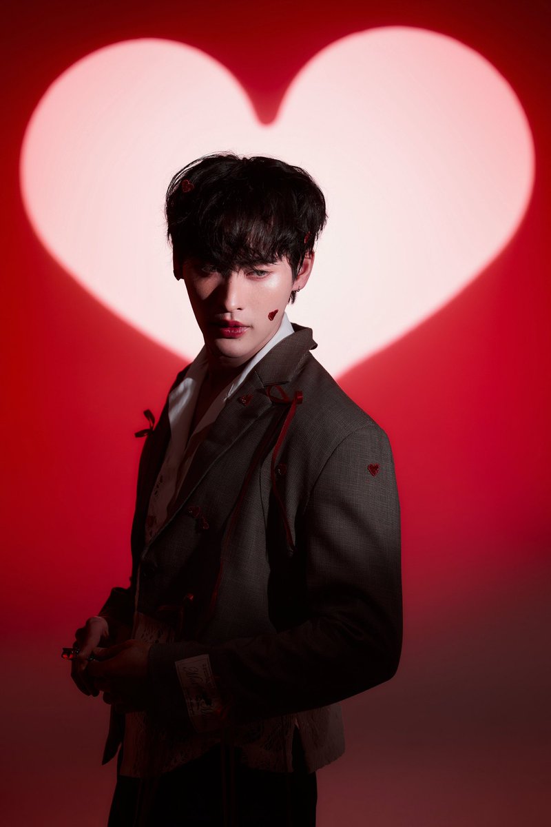 numberx9th's tweet photo. Happy Valentine’s day ,, 🌹♥️

#number_9th 
#งุ้งงิ้งๆของนพเก้า https://t.co/uccjS8az0k