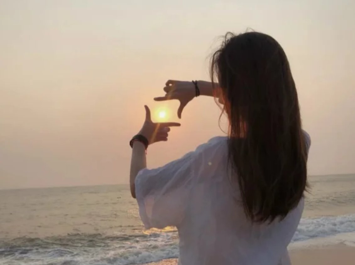 Today is Valentine's Day, so I'm going to be alone and bright for me without a partner😊😊