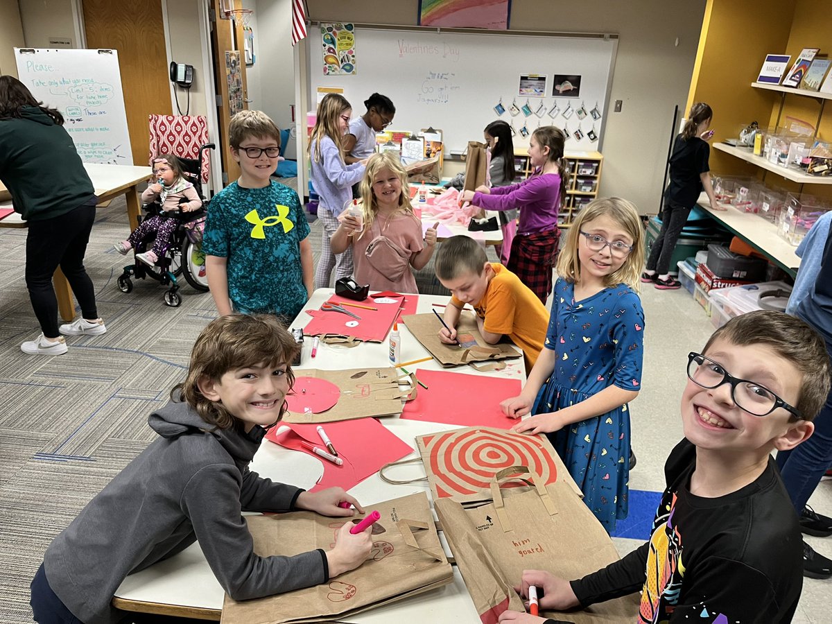 Mrs. Alex Bauer tweet media