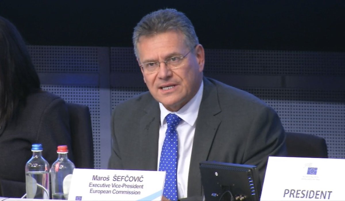 MarosSefcovic's tweet photo. We keep pressing on. Reducing admin burdens is among the central features of our 2024 Work Programme: 4️⃣1️⃣ proposals to simplify and rationalise reporting requirements, saving an estimated €3.6 bn.

I appreciate @EU_EESC's contribution via our #Fit4Future Platform.

#EESCplenary https://t.co/zeDZVdslkD