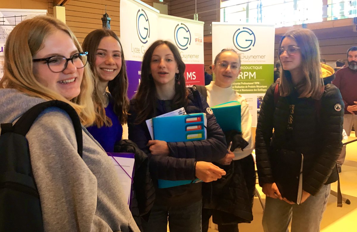 ClgBidache's tweet photo. Les #collégiens de #Bidache au salon de l’#orientation post3eme EDUCADO Pays Basque ,salle Glain #Bayonne. Découverte des filières générales , technologiques et professionnelles et métiers associés,#MOF .@dsden64 @AcBordeaux @RANouvAquitaine, @departement64, @CommunautePB . https://t.co/7ySMtwdh5p
