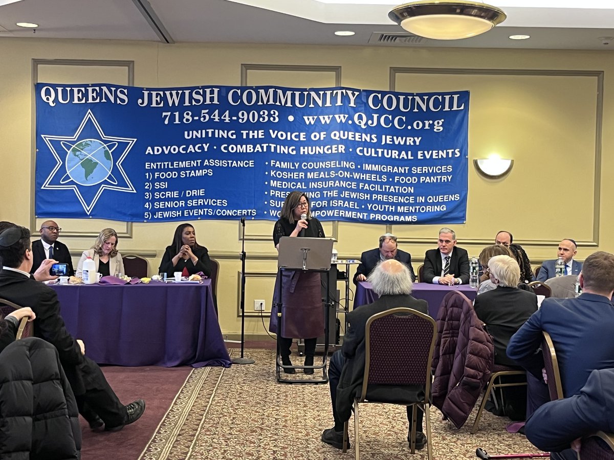 Great to join my NY colleagues at the Queens Jewish Community Council legislative breakfast! Here at home in & Washington, DC, I will continue to counter antisemitism & hate, support security at our local houses of worship, stand with our Jewish community.