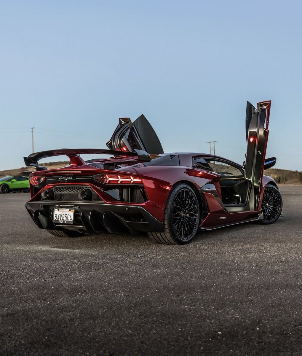 LUX Cars tweet media