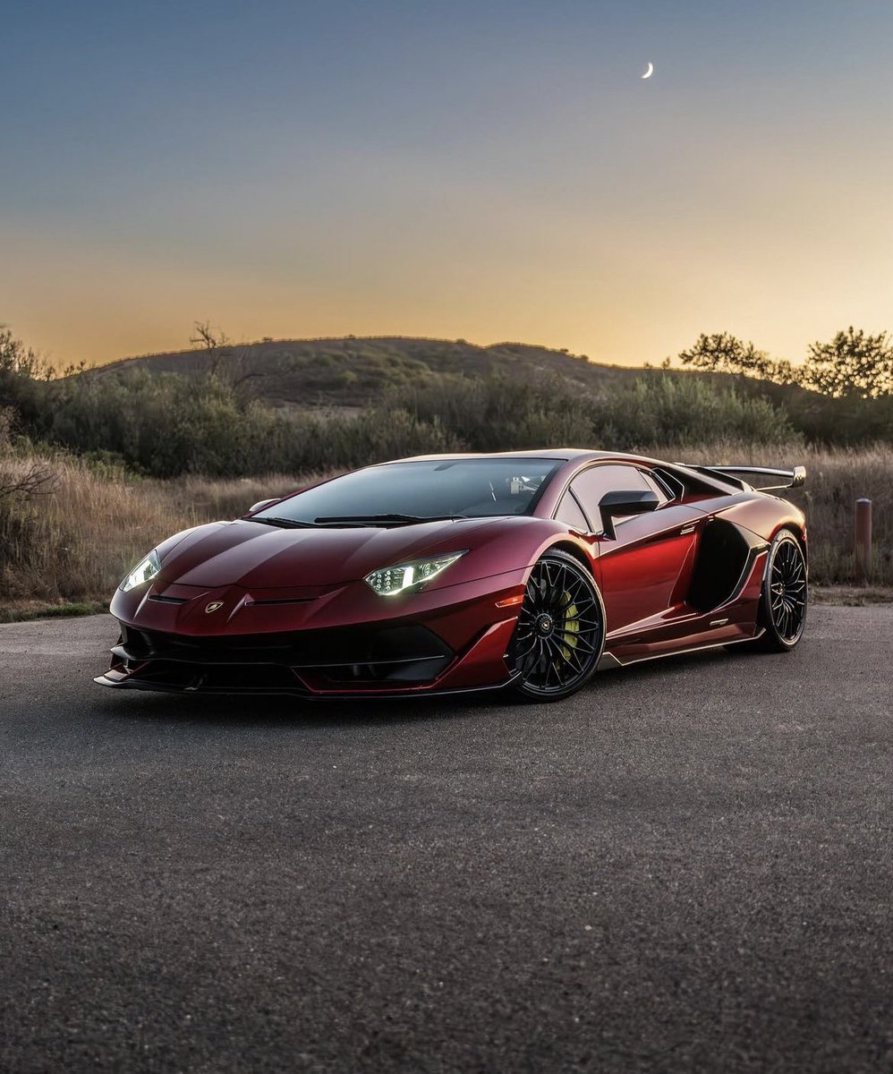 LUX Cars tweet media
