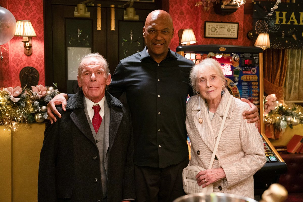 WalfordEast's tweet photo. Wow, what an episode. #EastEnders https://t.co/DZUK9ssPSN