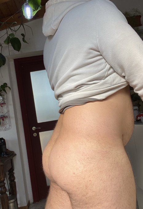 Ogni tanto anche  🍑 lo metto ahhaha https://t.co/cYZ6J4PtjH<a href="/tag/nuovafotoprofilo"class="tags"><span>#nuovafotoprofilo</span></a>