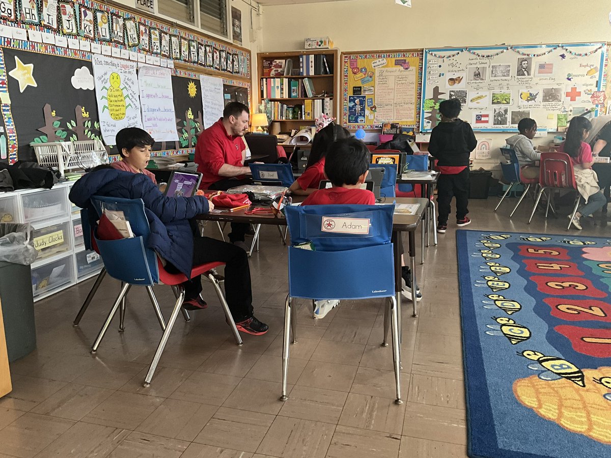 Teachers use small group resources from MAP Reading Fluency to reinforce early literacy skills while other students work on i-Ready learning paths at @j_kiest @DrElenaSHill @Dallasacademics @Mo1Ramirez @MurilloDebbie1 @AngieGaylord @baverticalteam