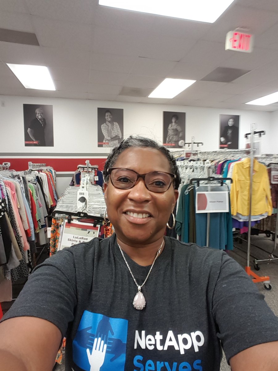 LifeAtNetApp's tweet image. Meet Regina Evans, FPVR Helpdesk Senior Manager at @netapp who uses her volunteer time off to inspire the next generation of leaders.

Learn more about NetApp&apos;s Employee Business Resources Groups: bit.ly/3SJySHm

#NetAppServes #LifeAtNetApp #BlackHistoryMonth #STEM