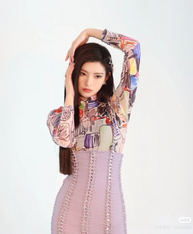 wang_yirenz's tweet photo. bring back model yiren https://t.co/Eg90ewXDrK