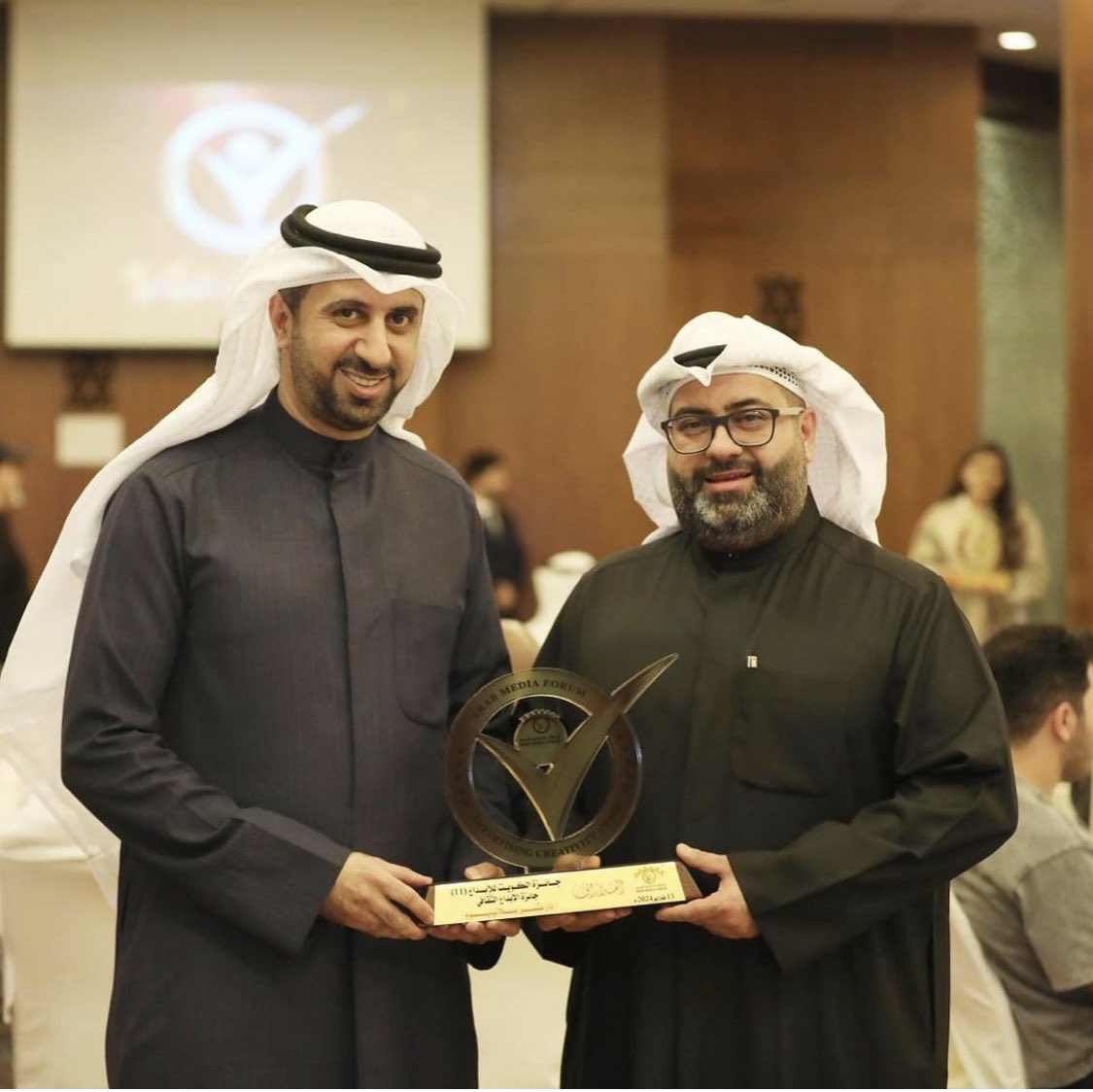 ألف ألف مبروك ومنها للأعلى يارب فخورين فيكم ❤️❤️<a href="/platinumbook/">مكتبة بلاتينيوم بوك</a>