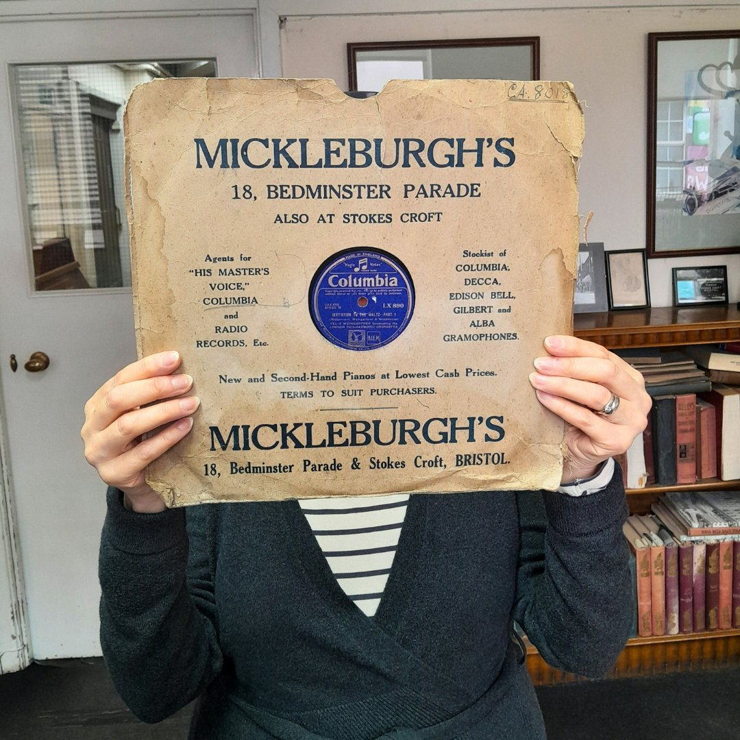 A lovely find brought into the shop from one of our customers. It's always nice to see a little piece of history, we believe this record is from the 40s! 📀🎶