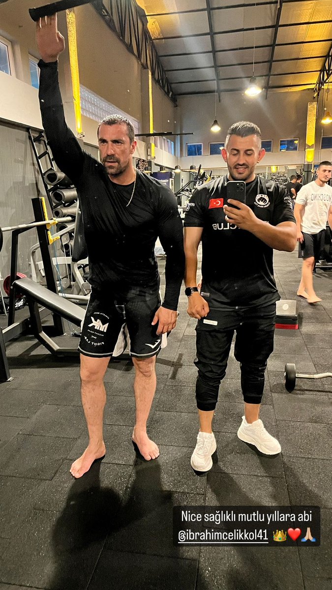 ibrahimc_infans's tweet photo. 🆕 IG Story | volkan_omeroglu

"Many healthy and happy new years brother 👑❤️🙏"

İbrahim Çelikkol's friend Volkan Ömeroğlu wished him on his birthday.

#İbrahimÇelikkol | @ibrahimcelikkol https://t.co/zR0XzgaOpl
