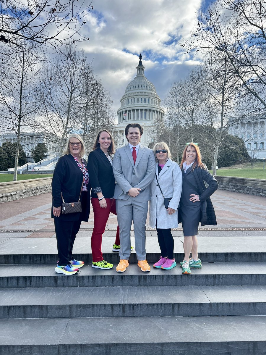 Ready for an amazing day on Capitol Hill advocating for #HealthEd & #PhysEd with our @MOSHAPE1 team @Coachjlu1 @EthanBynum3 @garnert10s @toleary02 #SHAPEAdvocacy #SPEAKOutDay #MoreTitleIV