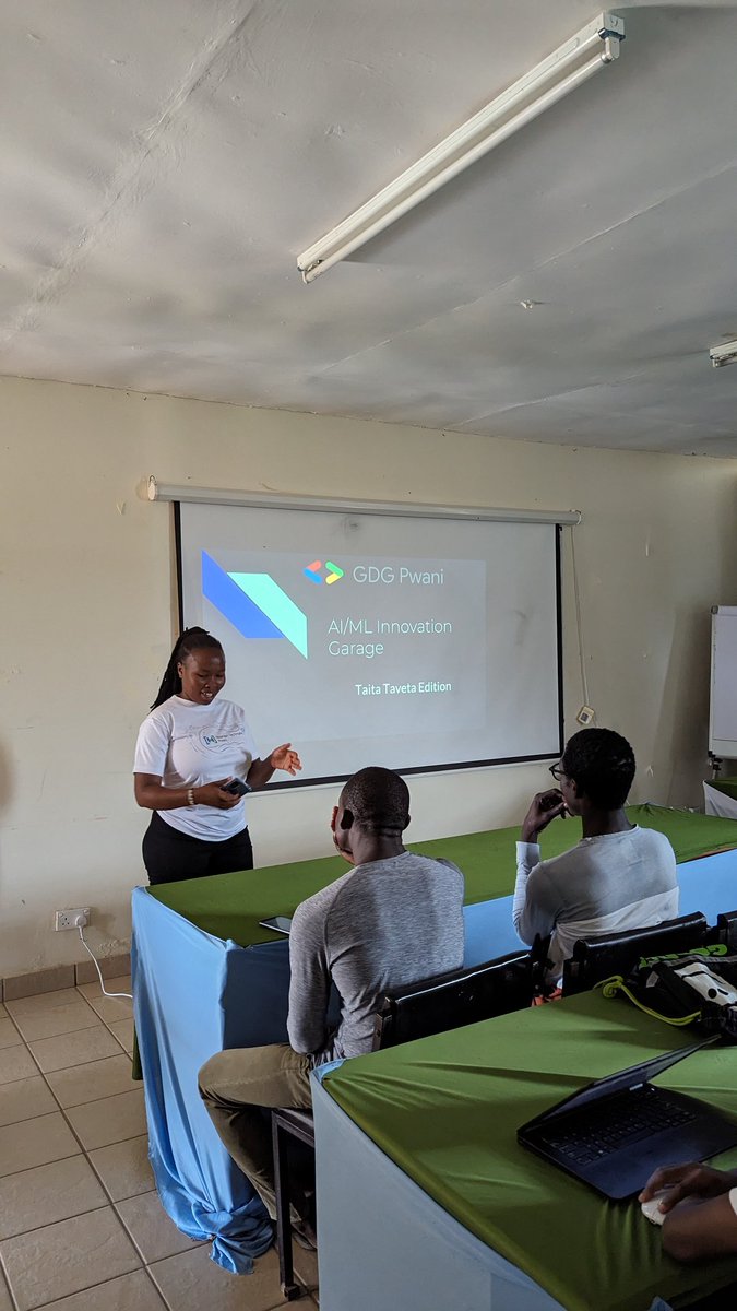 DscTtu's tweet image. Let&apos;s do a Recap for the AI /ML  Innovation Garage
- We started with introductions, an ice breaker and @GDG_Pwani team shared the AI/ML event Agenda.