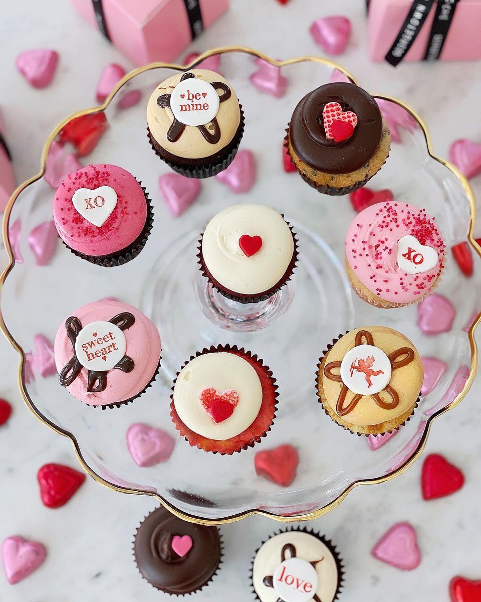 Happy Valentine’s Day!! Wishing everyone a sweet day on our Sweet 16 Anniversary! 💘🧁