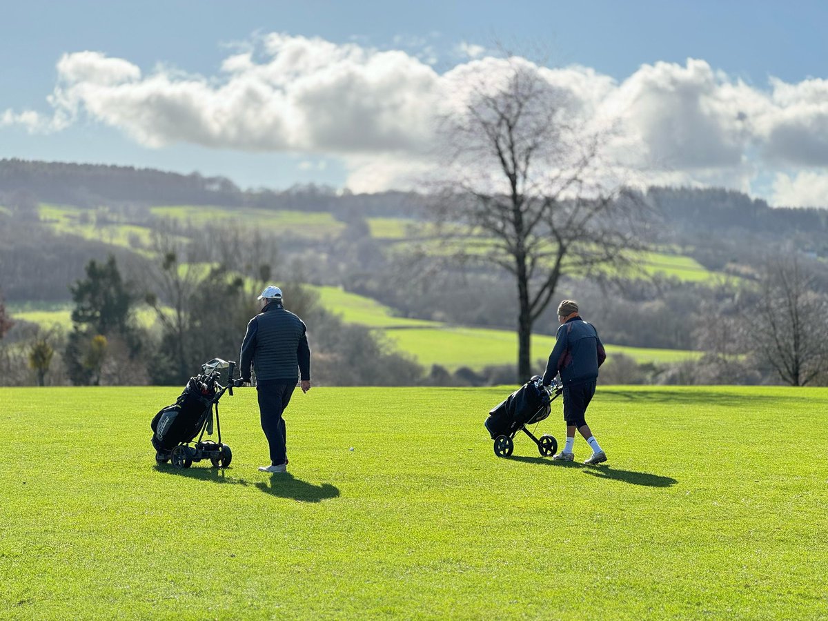 It’s been a long winter… ☔️💨 But as we head through February we can see the Blackdown Hills at the end of the tunnel 🗻☀️ 📸 P.S how good is this picture by Club member John Rainford!? #TandP⛳️ #February