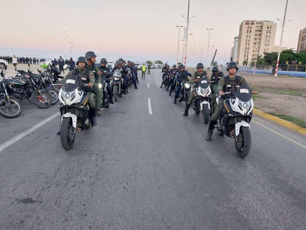 FronterasN_631's tweet photo. #14Fen Nuestra Guardia Nacional Bolivariana, velando por la seguridad ciudadana. https://t.co/bkuA8QAiAi