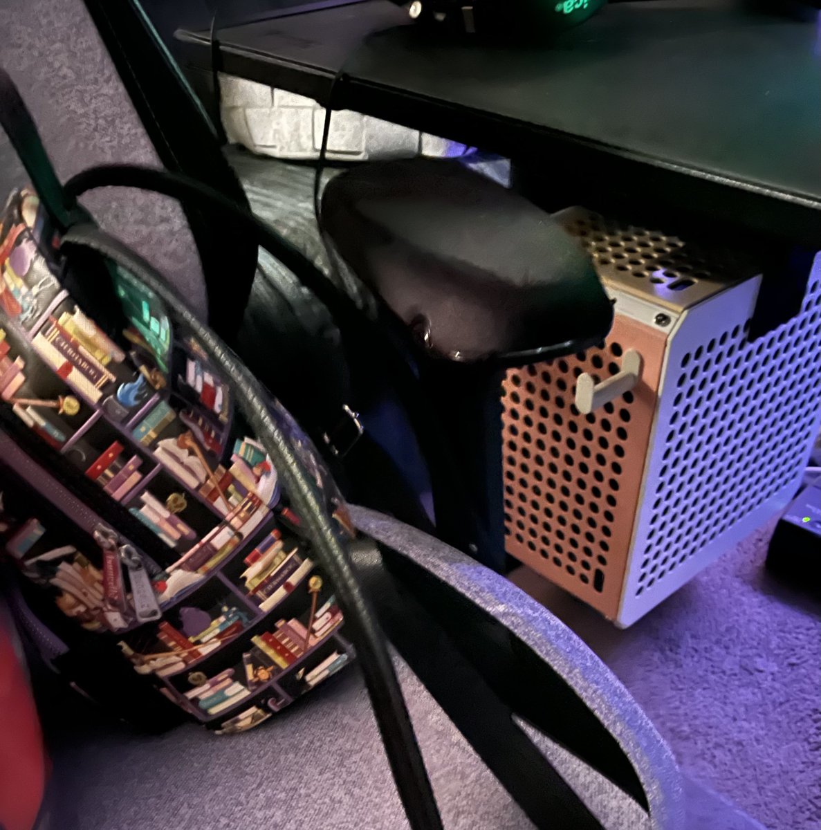 IamShiroKuroh's tweet photo. I can't decide if I like Purple or Red. Why not both. Its obvi @LiaKuroh Likes the macaron case. @secretlabchairs &amp; @coolermaster The Qube 500 can go to its lowest setting with the Secret labs Premium PC mount. Winning combo amazing for an author. #coolermaster #secretlabchairs https://t.co/rQe4wMGPui